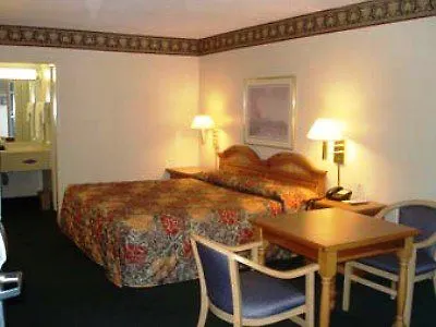 Knights Inn Memphis Airport Motel